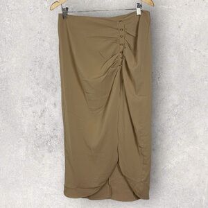 NWT Nordstrom Know One Cares Beige Tan Ruched Jewel Button Midi Skirt Size Large